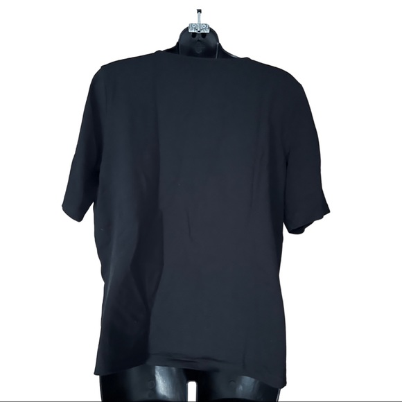 PETITE LARGE BLACK TSHIRT - Picture 3 of 8
